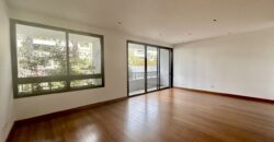 Venta de moderno departamento de estreno con terraza en San isidro